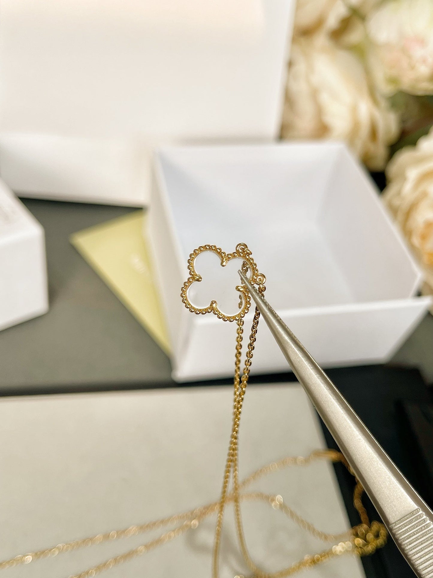 [Luna Brilliance]CLOVER ROCK CRYSTAL ROSE GOLD NECKLACE