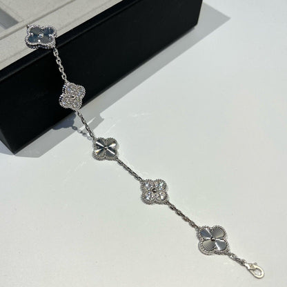 [Luna Brilliance]CLOVER 5 MOTIF SILVER DIAMOND BRACELET