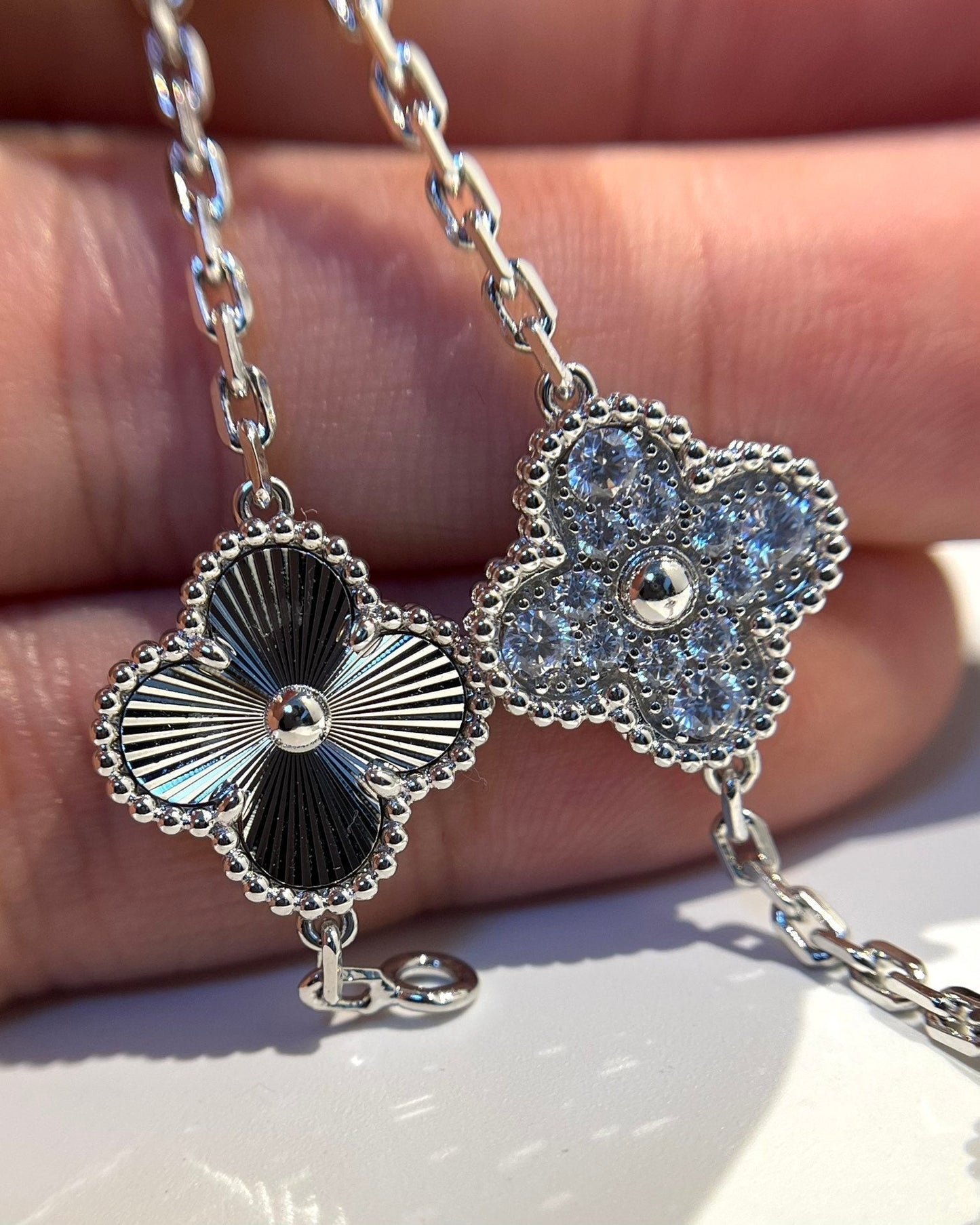 [Luna Brilliance]CLOVER 5 MOTIF SILVER DIAMOND BRACELET