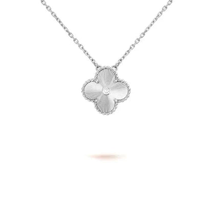 [Luna Brilliance]CLOVER  15MM DIAMOND LASER NECKLACE SILVER