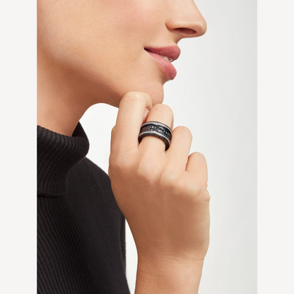 [Luna Brilliance]ZERO 1 ROCK FOUR-BAND BLACK CERAMIC WITH STUDDED SPIRAL AND PAVED DIAMONDS RING