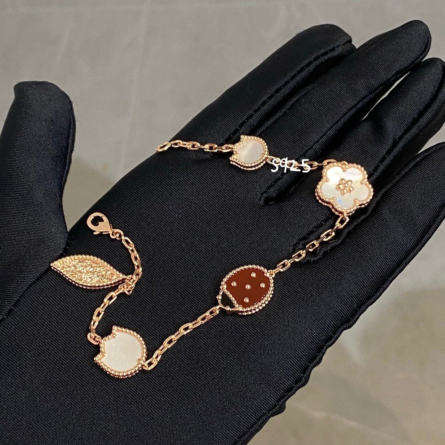 [Luna Brilliance]LUCKY SPRING 5 MOTIF BRACELET