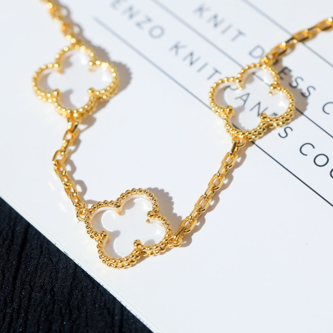 [Luna Brilliance]CLOVER 5 MOTIF ROCK CRYSTAL PINK GOLD BRACELET