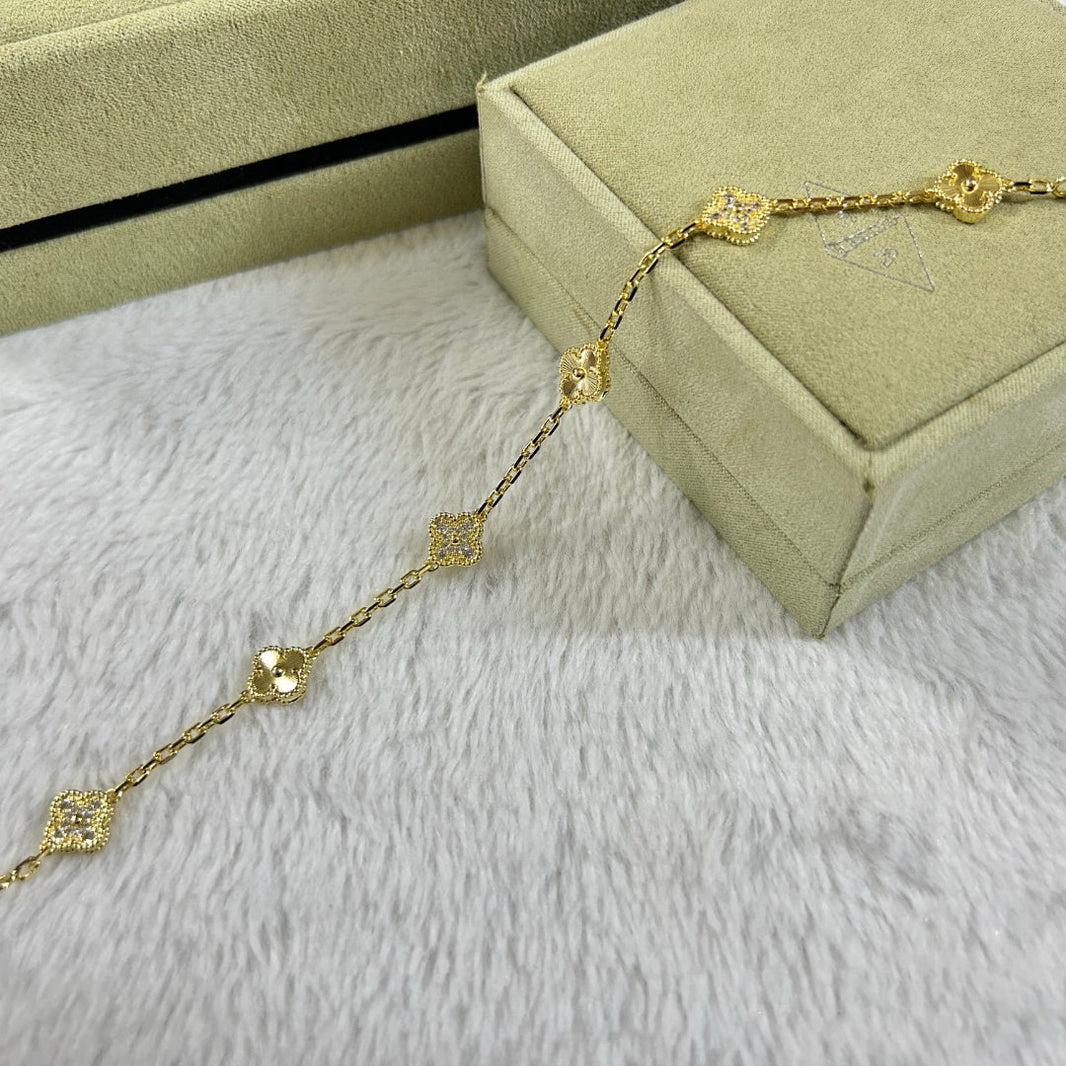 [Luna Brilliance]CLOVER 6 MOTIF DIAMOND LASER BRACELET