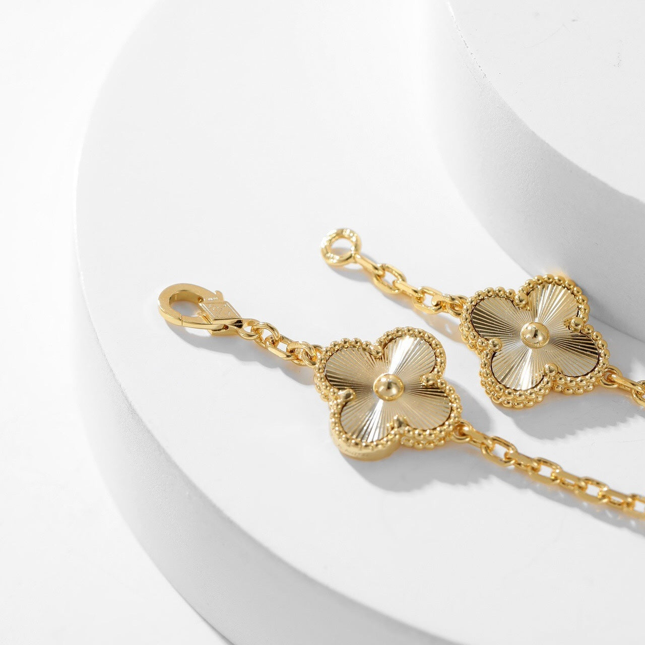 [Luna Brilliance]CLOVER 10 MOTIFS LASER NECKLACE