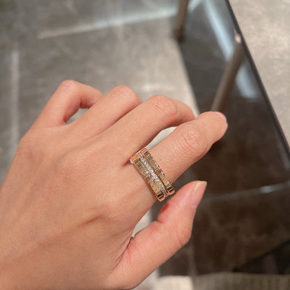 [Luna Brilliance]ICE CUBE RING WITH DIAMONDS