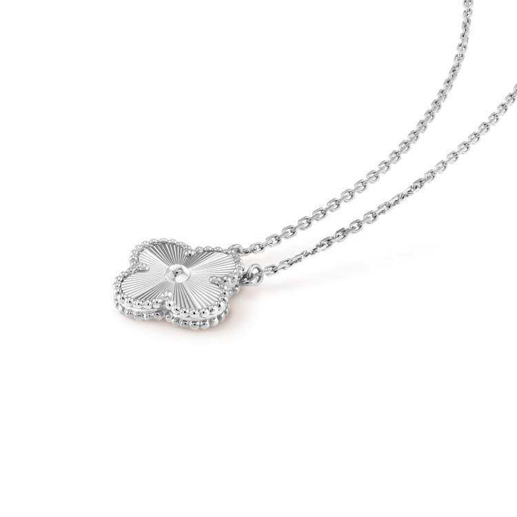 [Luna Brilliance]CLOVER 15MM LASER NECKLACE SILVER