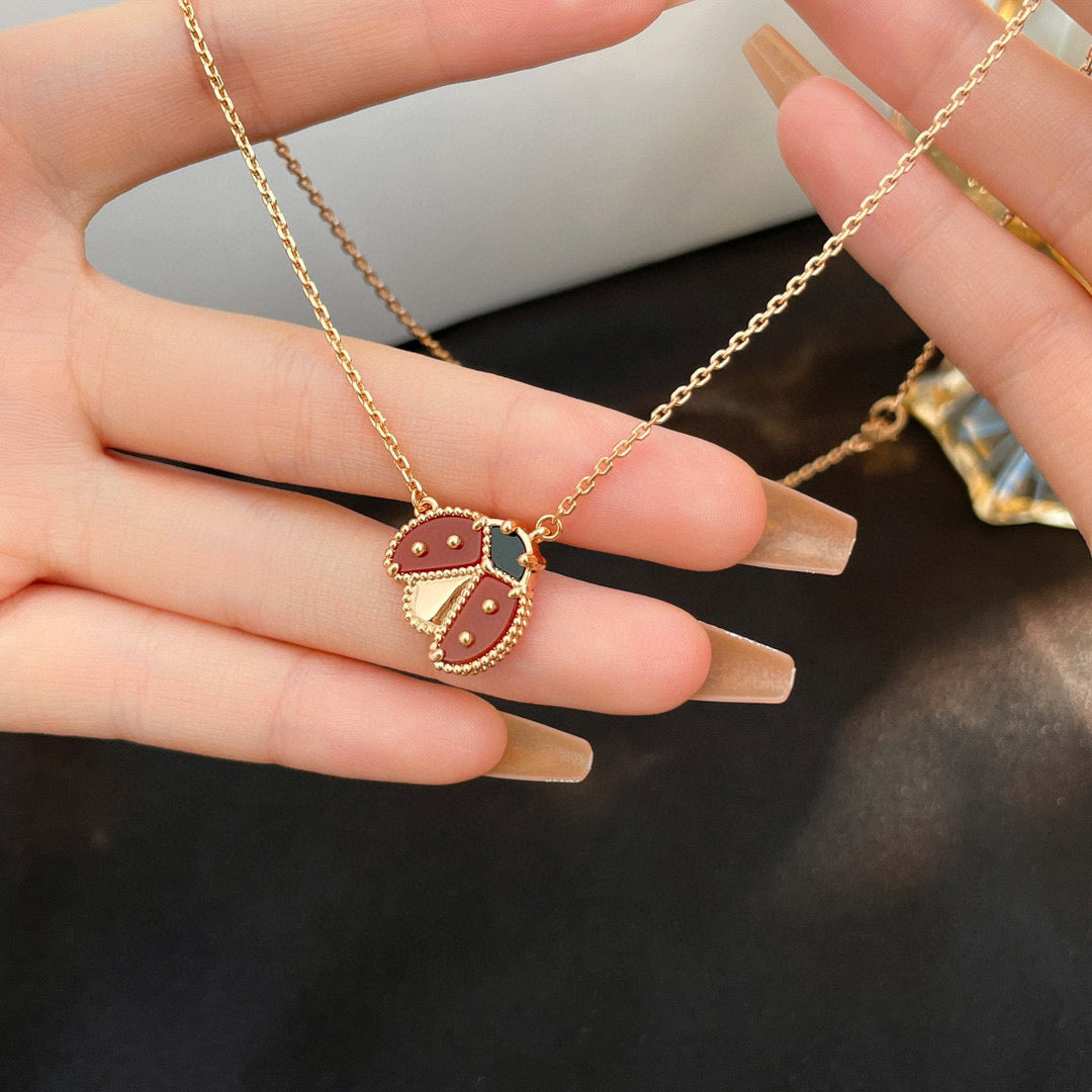[Luna Brilliance]LUCKY  CARNELIANS LADYBUG NECKLACE