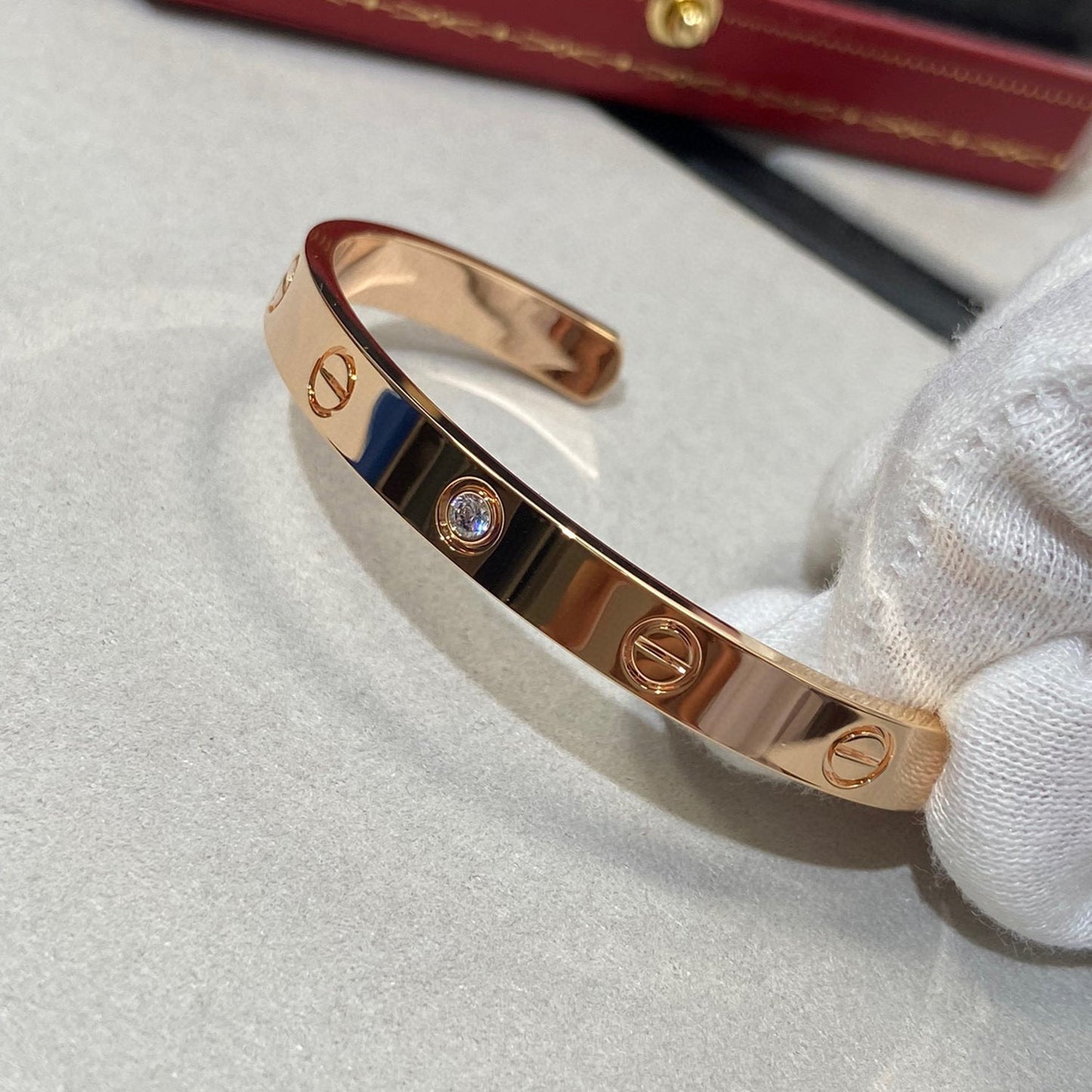 [Luna Brilliance]LOVE BRACELET 6.1MM 1 DIAMOND OPEN CUFF