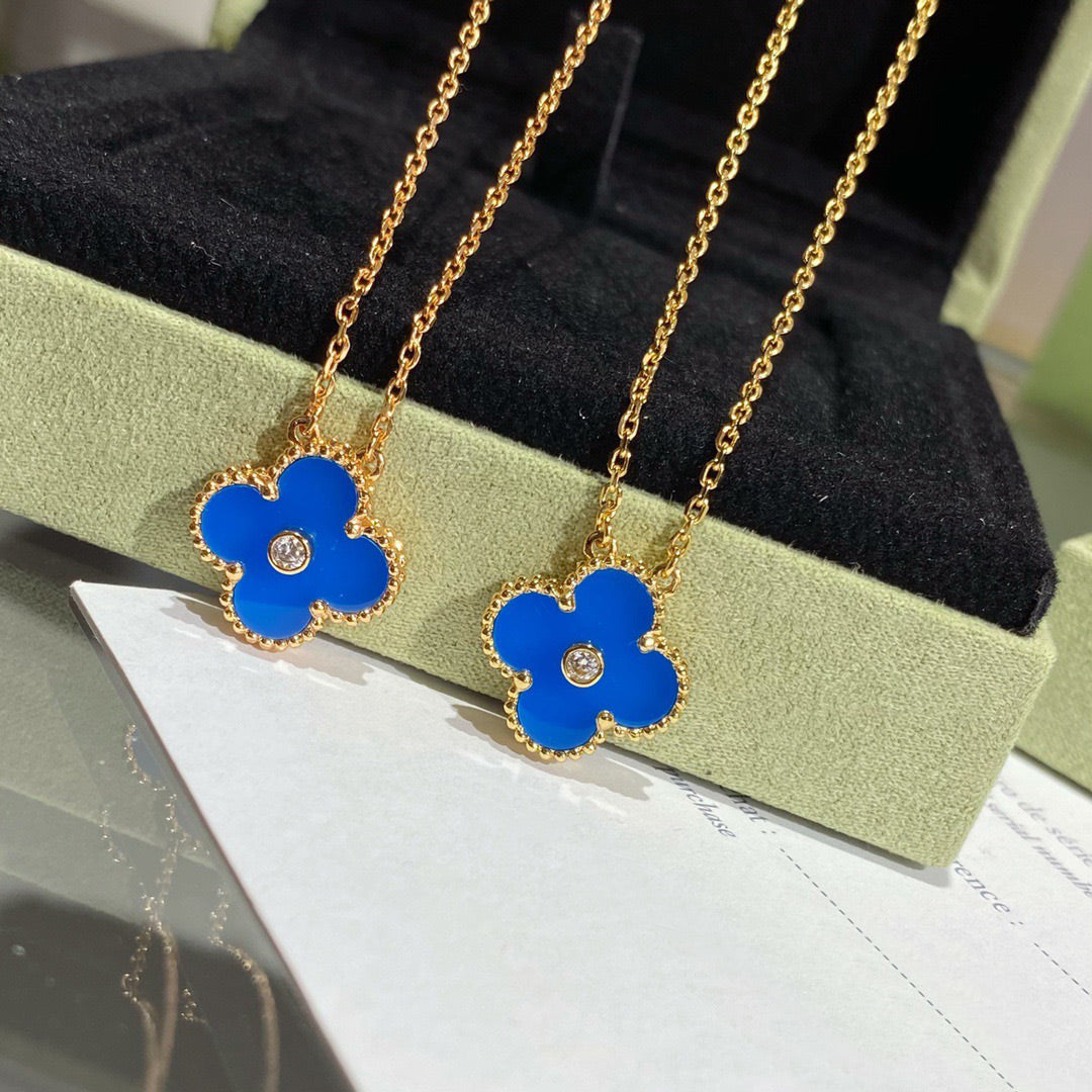[Luna Brilliance]CLOVER 15MM DIAMOND AND BLUE AGATE NECKLACE