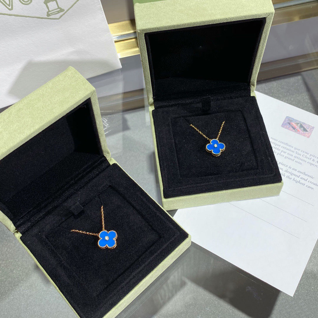 [Luna Brilliance]CLOVER 15MM DIAMOND AND BLUE AGATE NECKLACE