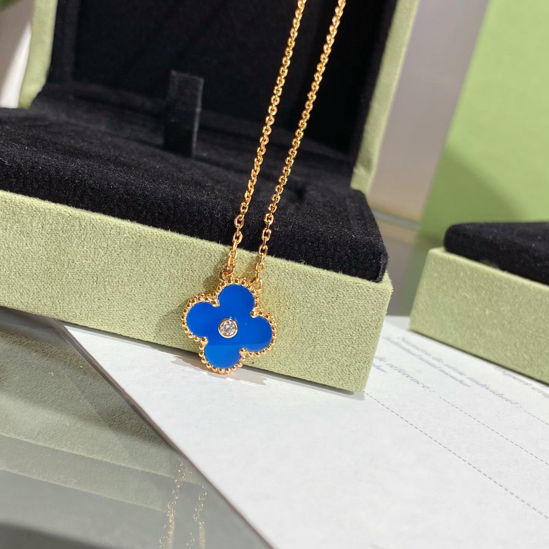 [Luna Brilliance]CLOVER 15MM DIAMOND AND BLUE AGATE NECKLACE