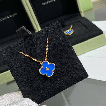 [Luna Brilliance]CLOVER 15MM DIAMOND AND BLUE AGATE NECKLACE