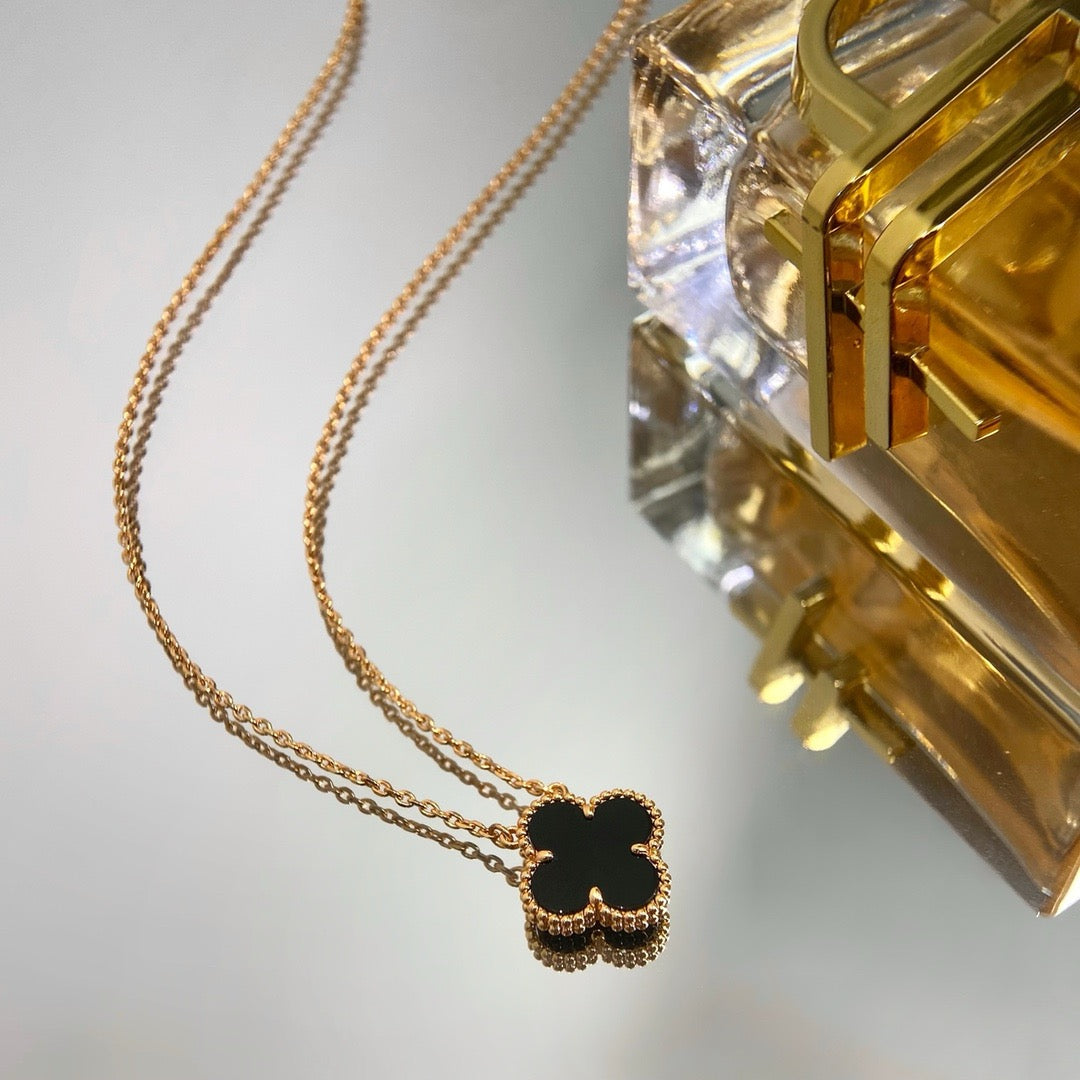 [Luna Brilliance]CLOVER 15MM BLACK ONYX SINGLE FLOWER NECKLACE