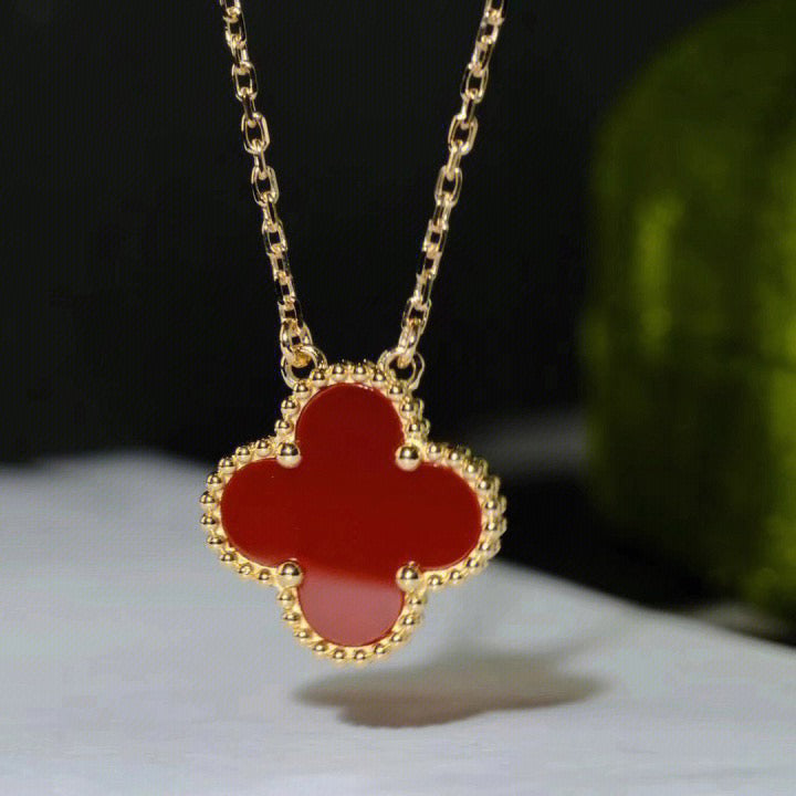 [Luna Brilliance]CLOVER 15MM CARNELIAN SINGLE FLOWER NECKLACE