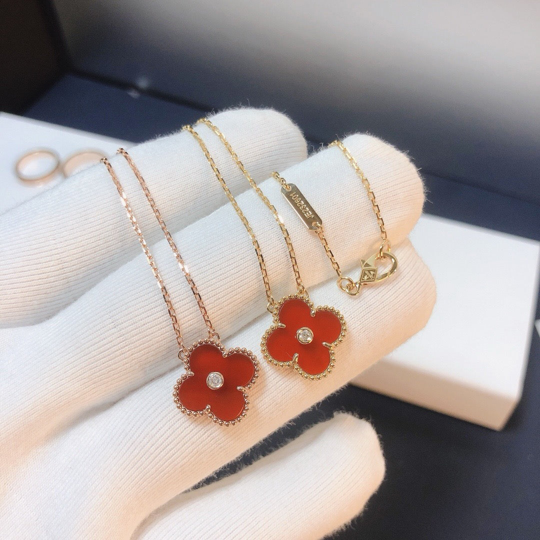 [Luna Brilliance]CLOVER 15MM DIAMOND CARNELIAN NECKLACE