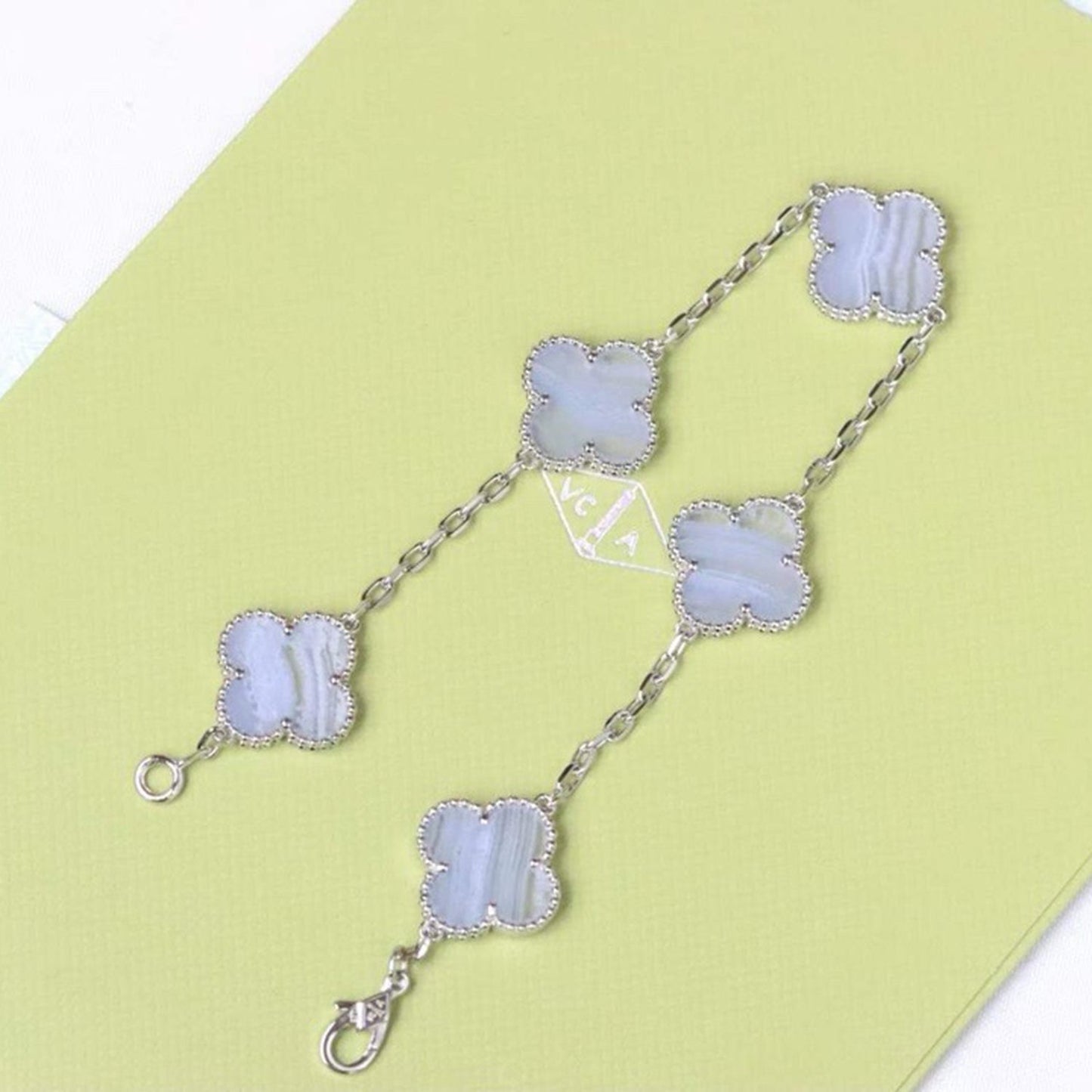 [Luna Brilliance]CLOVER  5 MOTIF PURPLE CHALCEDONY BRACELET SILVER