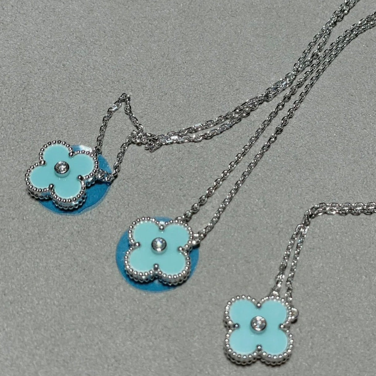 [Luna Brilliance]CLOVER 1 DIAMOND LIGHT BLUE SILVER NECKLACE