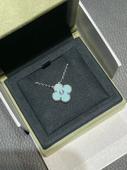 [Luna Brilliance]CLOVER 1 DIAMOND LIGHT BLUE SILVER NECKLACE