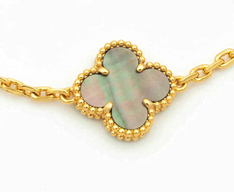 [Luna Brilliance]CLOVER 5 MOTIF GRAY MOP DIAMOND BRACELET