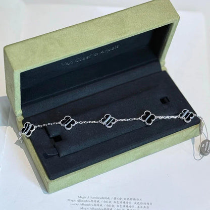 [Luna Brilliance] CLOVER 5 MOTIF PULSAR STONE BRACELET COLLECTION