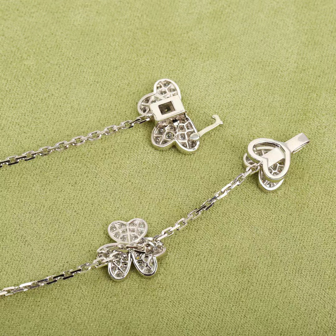 [Luna Brilliance]FRIVOLE SILVER 9 FLOWERS NECKLACE