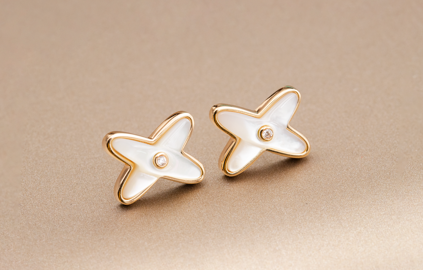 [Luna Brilliance]JEUX DE WHITE MOP PINK GOLD DIAMOND EARRINGS