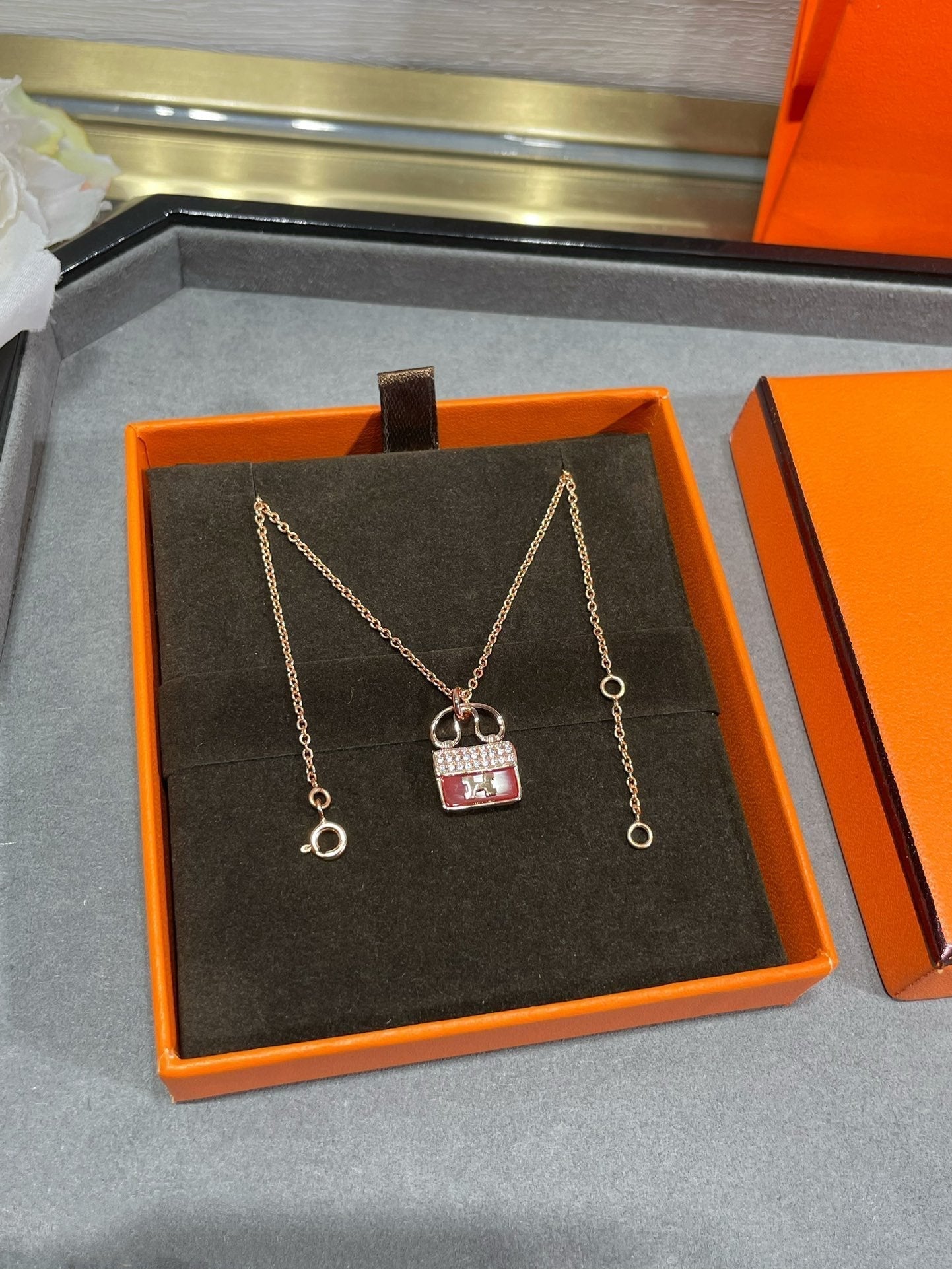 [Luna Brilliance]H CIRCE MOISSANITE PENDANT NECKLACE GOLD