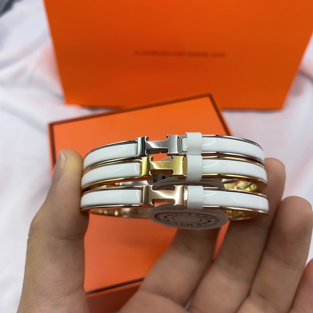 [Luna Brilliance]CLASSIC HM CLIC WHITE 8MM ENAMEL BRACELET