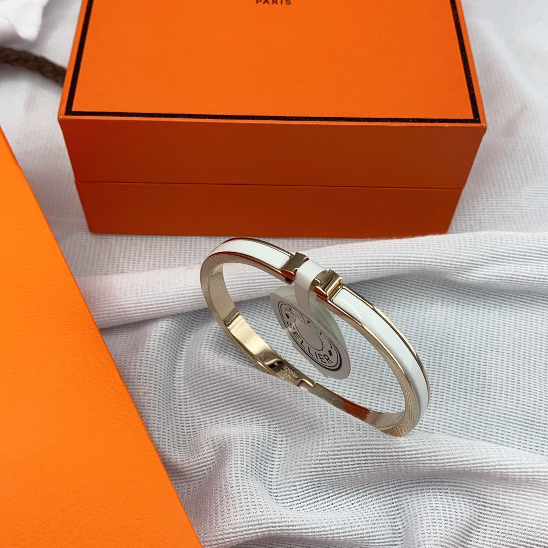 [Luna Brilliance]CLASSIC HM CLIC WHITE 8MM ENAMEL BRACELET