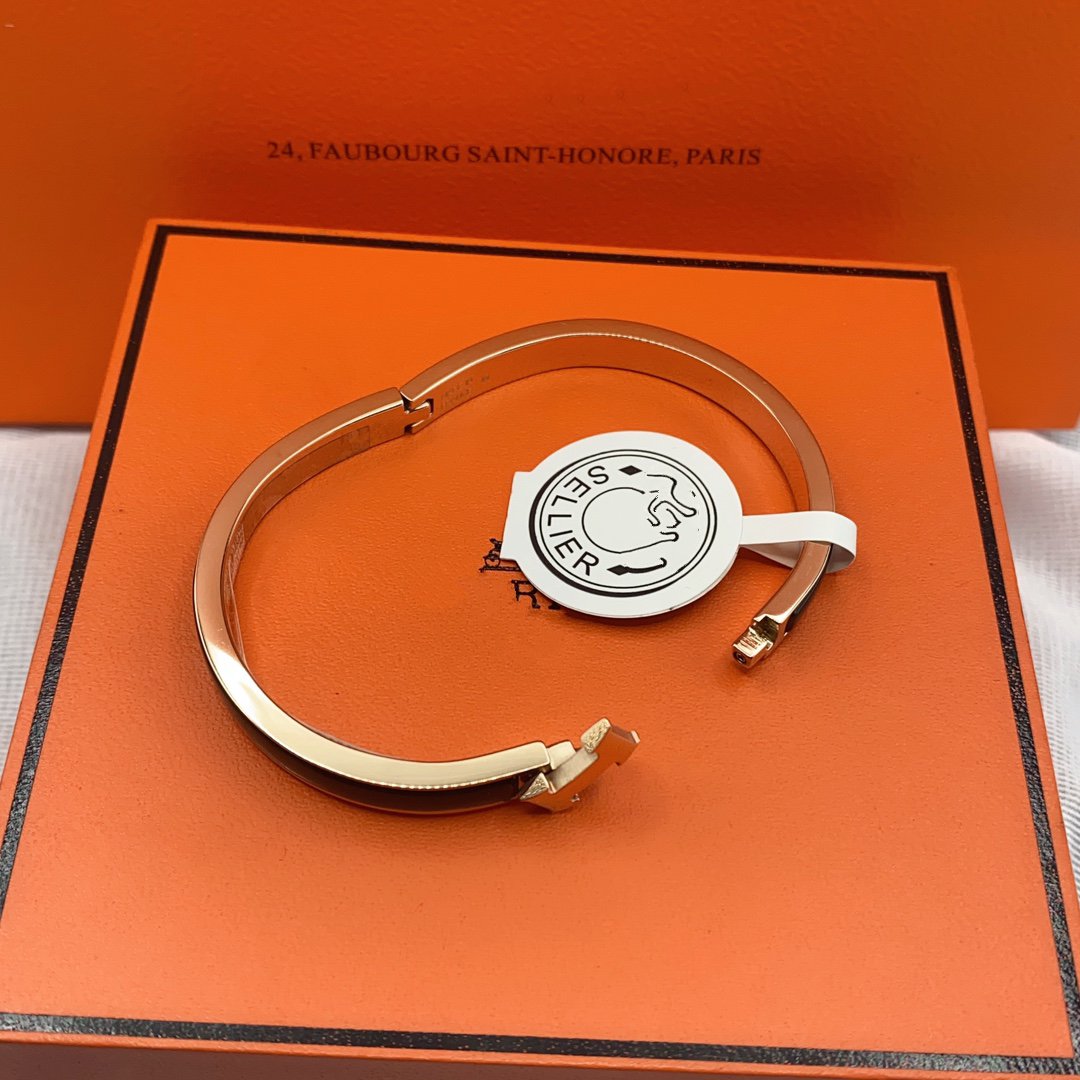[Luna Brilliance]CLASSIC HM CLIC BLACK 8MM ENAMEL BRACELET