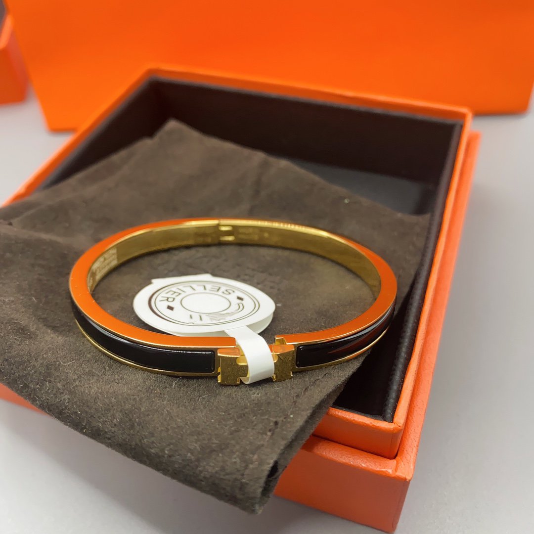 [Luna Brilliance]CLASSIC HM CLIC BLACK 8MM ENAMEL BRACELET
