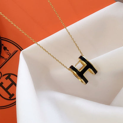 [Luna Brilliance]HM CLIC BLACK ENAMEL GOLD NECKLACE