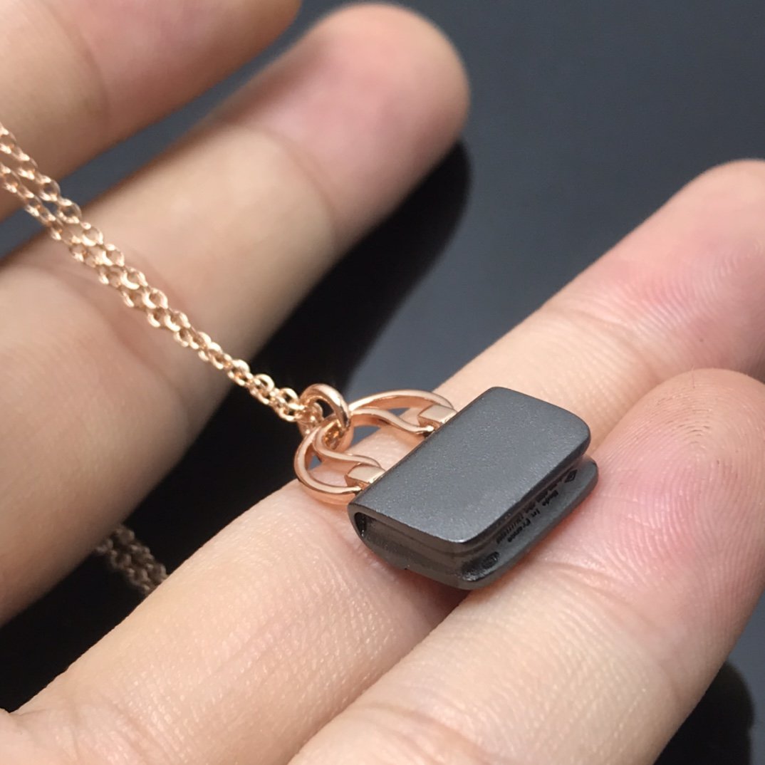 [Luna Brilliance]WOMEN'S HM AMULETTES CONSTANCE PENDANT NECKLACE