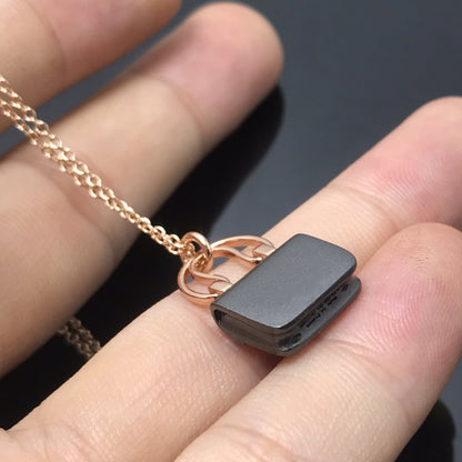 [Luna Brilliance]WOMEN'S HM AMULETTES CONSTANCE PENDANT NECKLACE