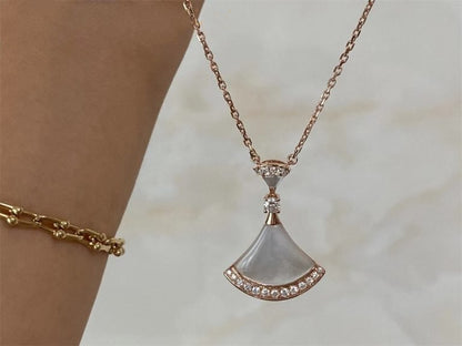 [Luna Brilliance]DREAM NECKLACE MOP PINK GOLD DIAMOND