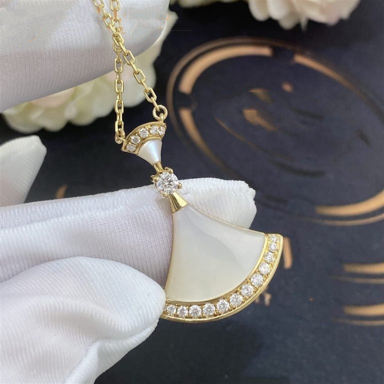 [Luna Brilliance]DREAM NECKLACE MOP GOLD DIAMOND