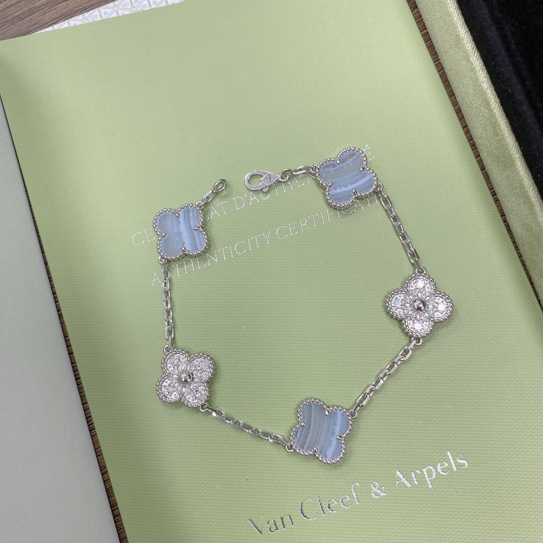[Luna Brilliance]CLOVER  5 MOTIF DIAMOND PURPLE CHALCEDONY BRACELET SILVER
