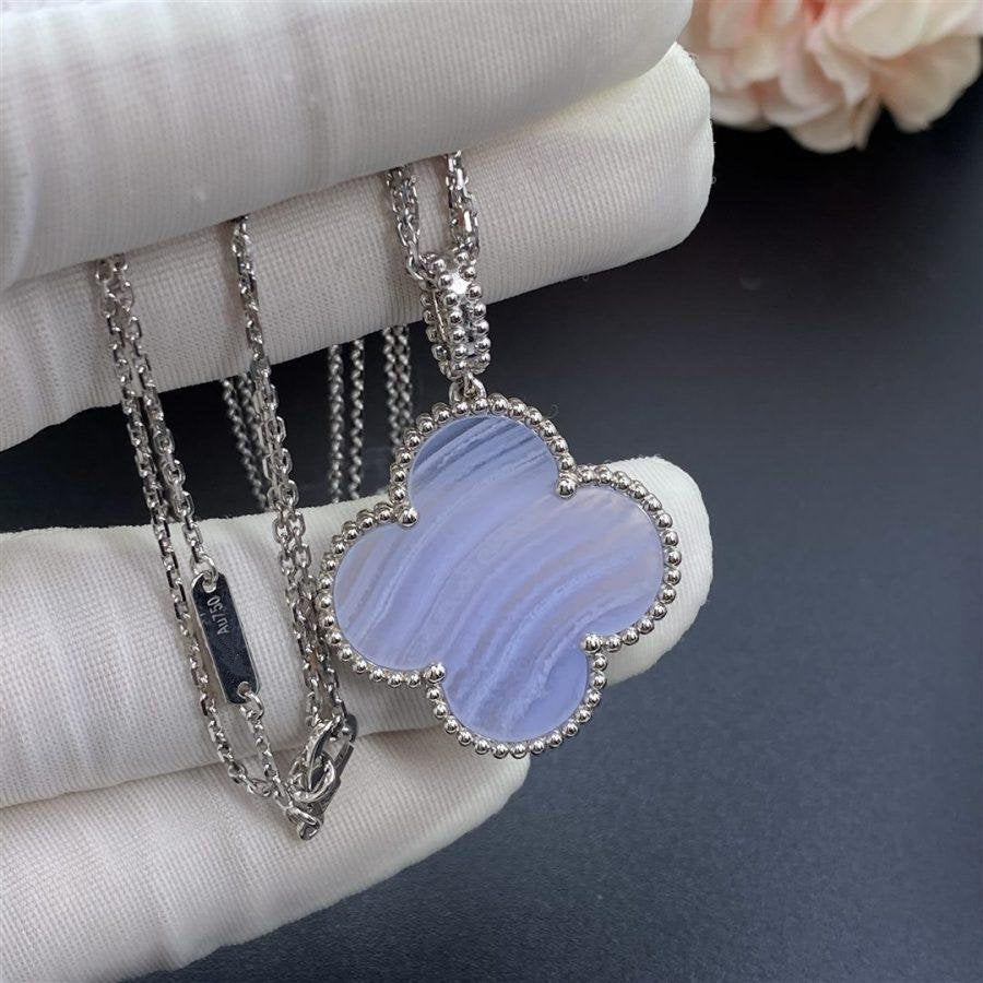 [Luna Brilliance]CLOVER SILVER CHALCEDONY BIG CLOVER NECKLACE