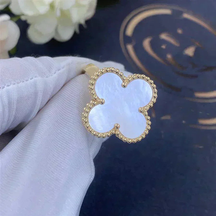 [Luna Brilliance]CLOVER WHITE MOP RING