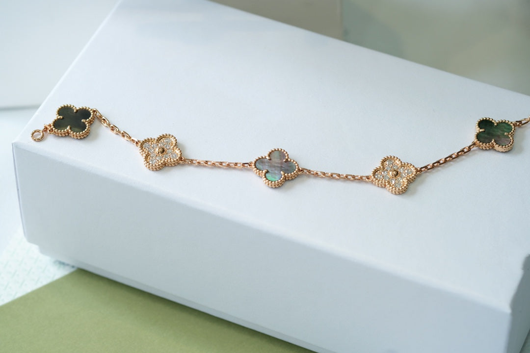 [Luna Brilliance]CLOVER 5 MOTIFS DARK MOP AND DIAMONDS PINK GOLD BRACELET