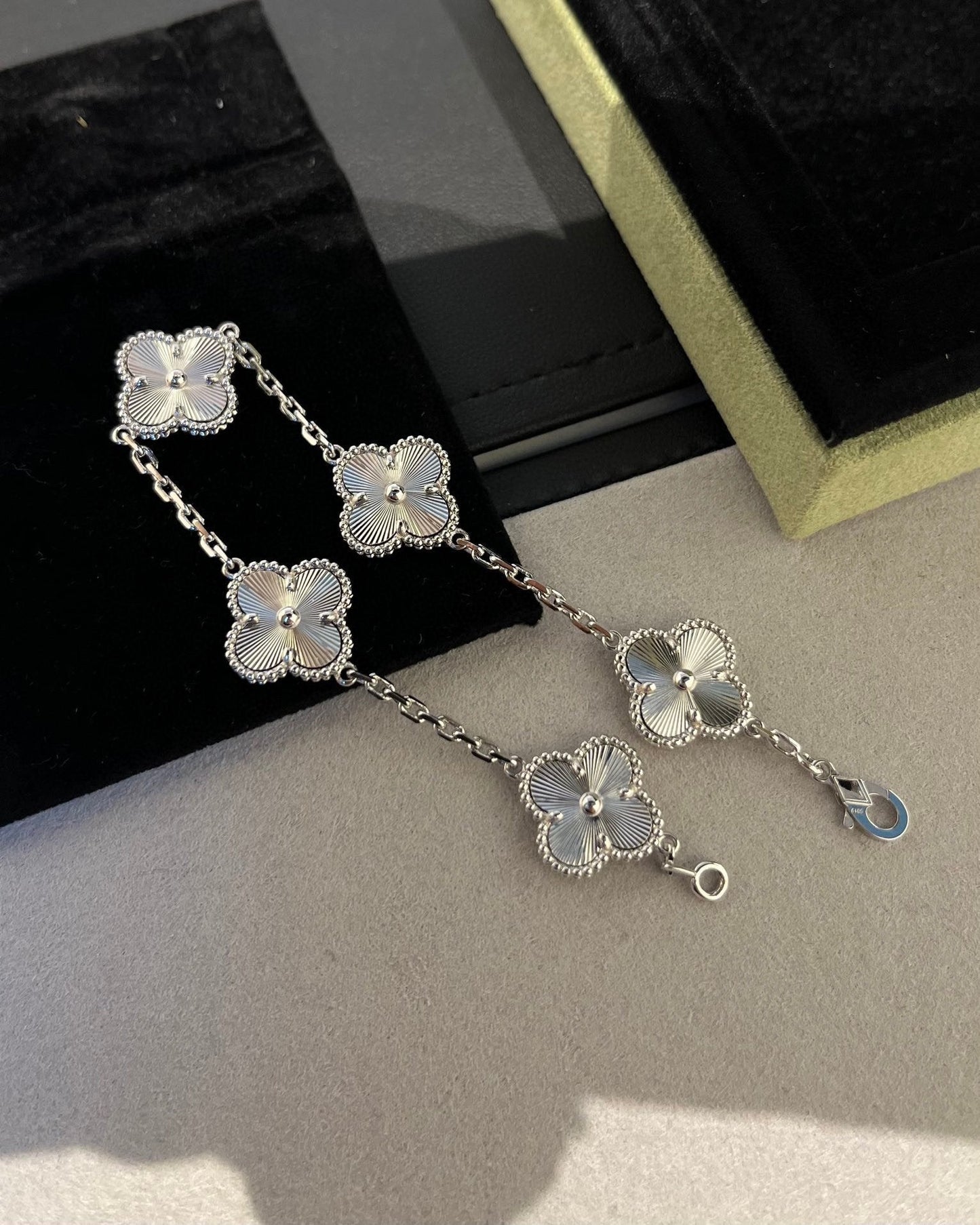 [Luna Brilliance]CLOVER SILVER 5 MOTIFS BRACELET