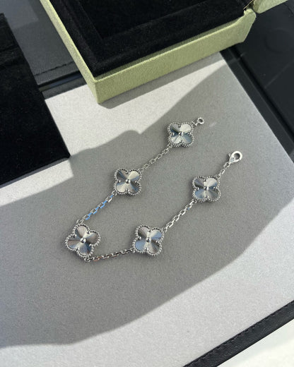 [Luna Brilliance]CLOVER SILVER 5 MOTIFS BRACELET